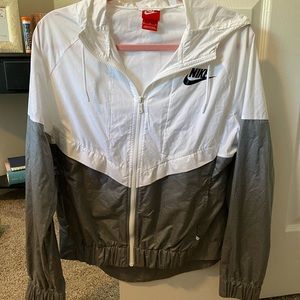 Nike jacket! Size medium, grey and white